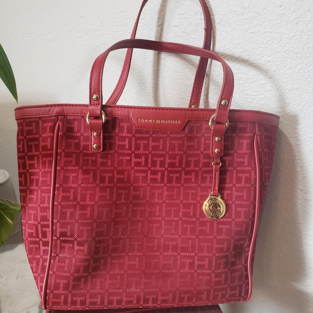 Red Canvas/leather Tommy Hilfiger monogrammed bag